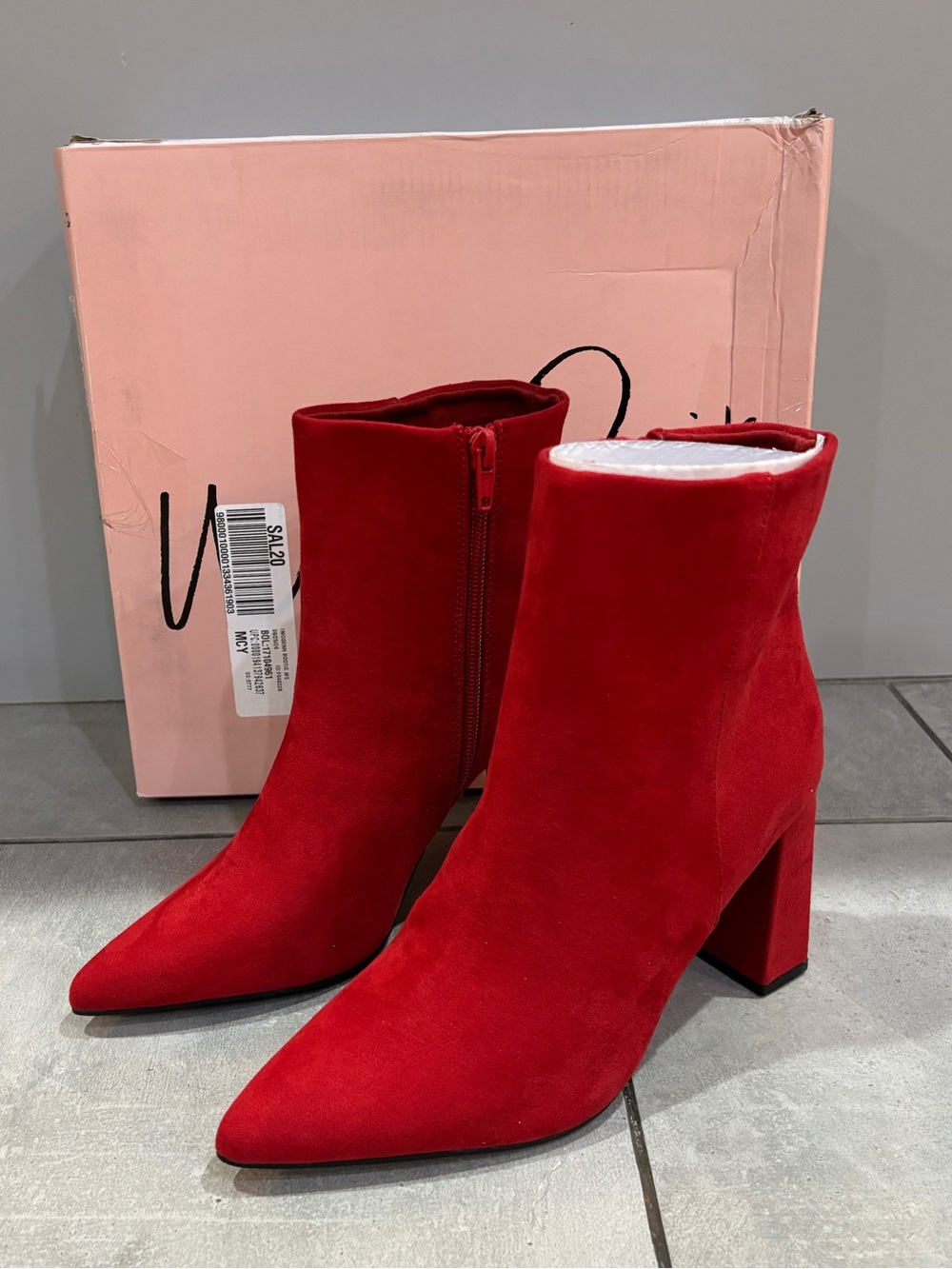 NIB Wild Pair Imogenn Red Block Heel Booties Pointy Ankle Boots Size 5.5